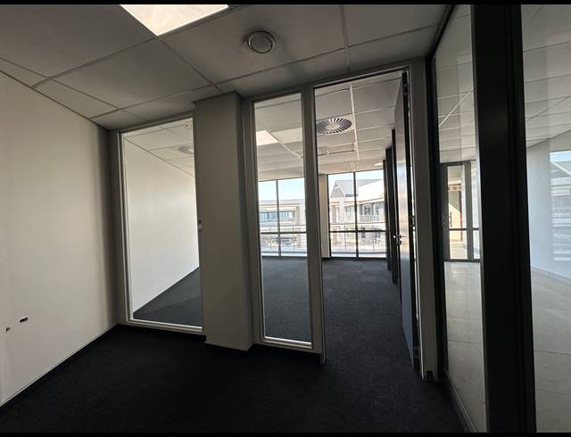 222.50M² OFFICE TO LET IN IRENE